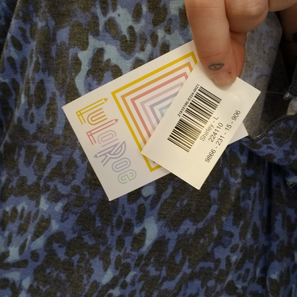 nwt LULAROE Shirley Duster Rare Blue Snow Leopard - Picture 5 of 7